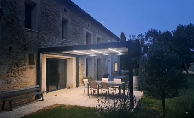 Pose et installation de pergola bioclimatique rétractable à Castelnaudary, Castelnaudary, Cybèle Menuiseries