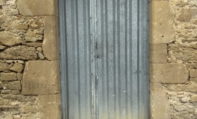 Changement de porte de service par votre menuisier à Avignonet-Lauragais, Castelnaudary, Cybèle Menuiseries